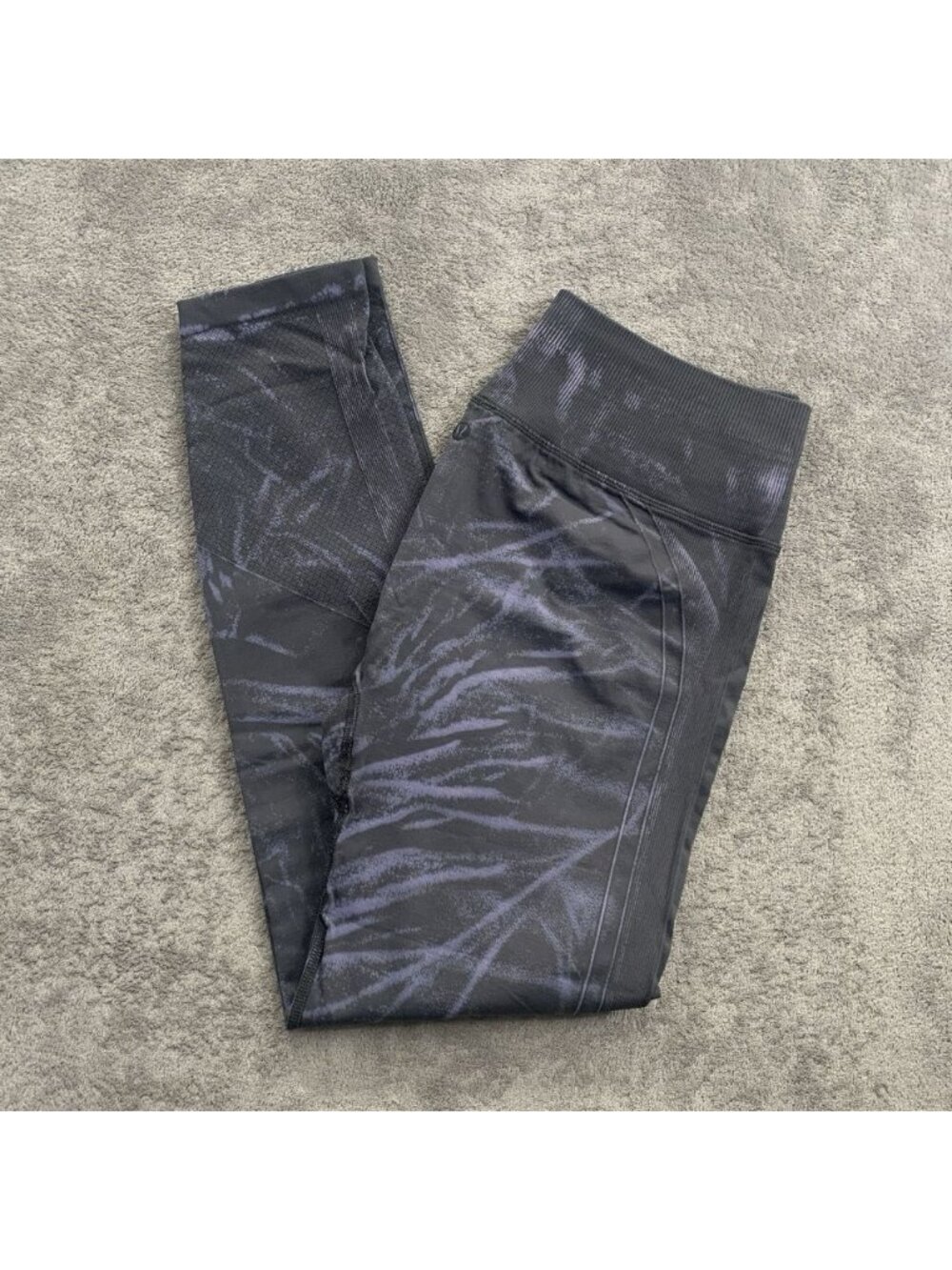 Lululemon Ebb to Street Leggings Womens Size 12 Stone Wash Graphite Gray Workout